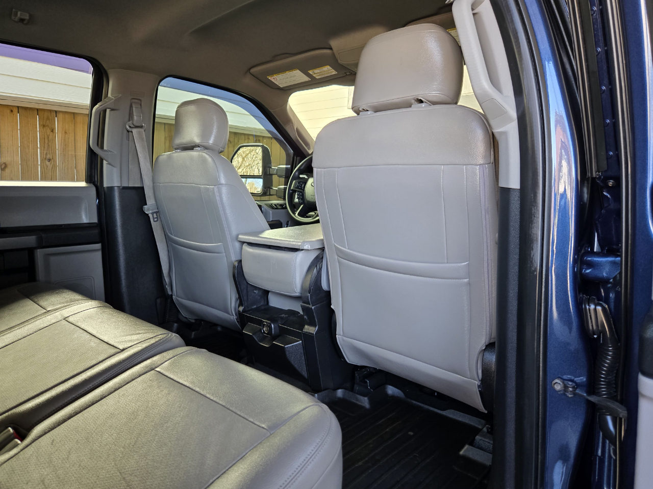 Ford Super Duty F-350 SRW  2017