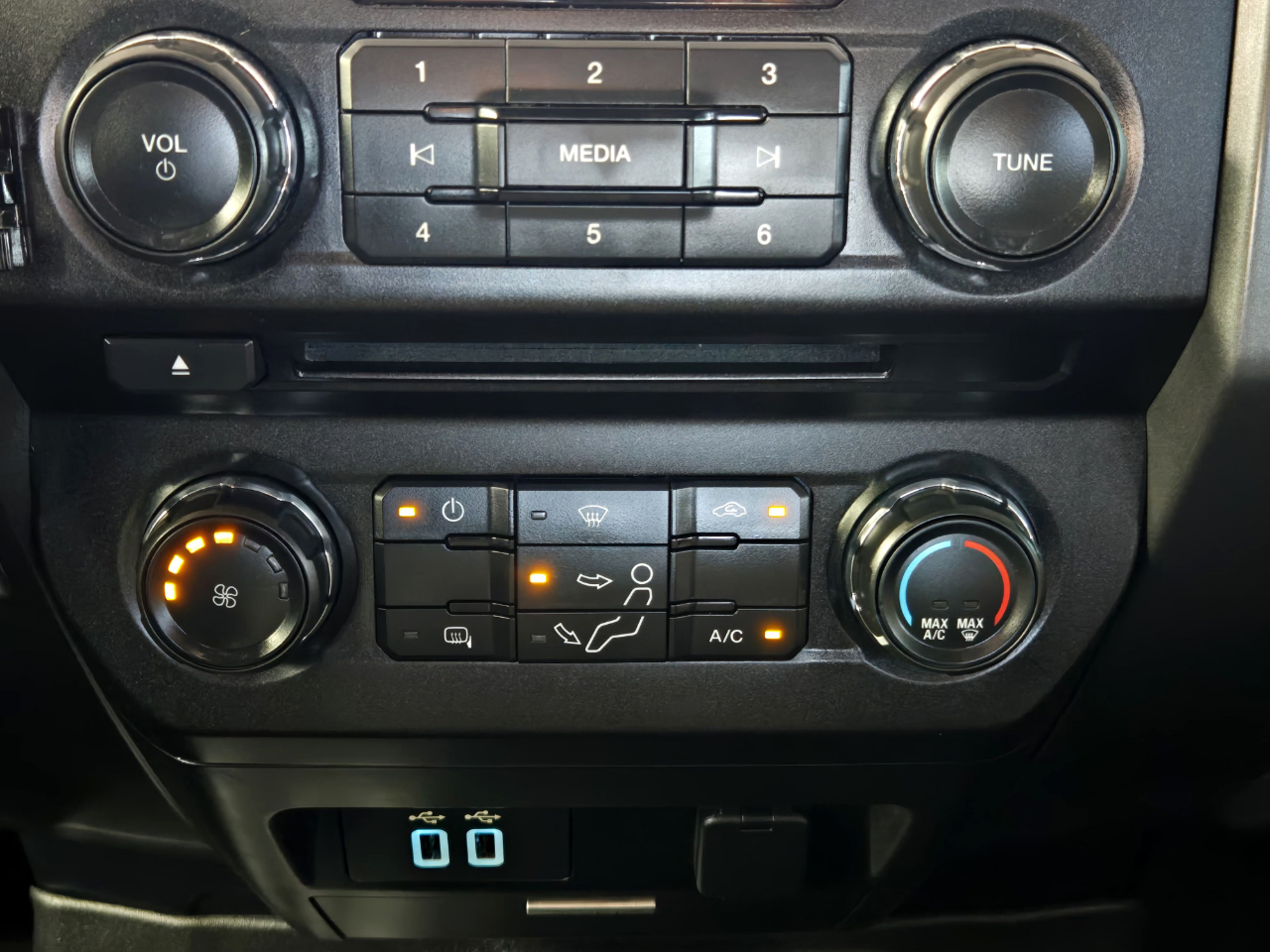 Ford Super Duty F-350 SRW  2017