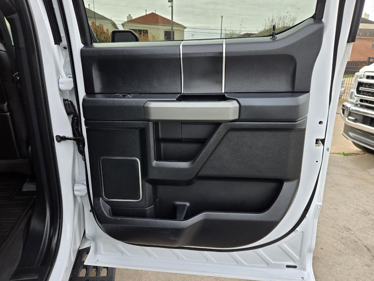 Ford F-150 Raptor SuperCrew 4WD 2018