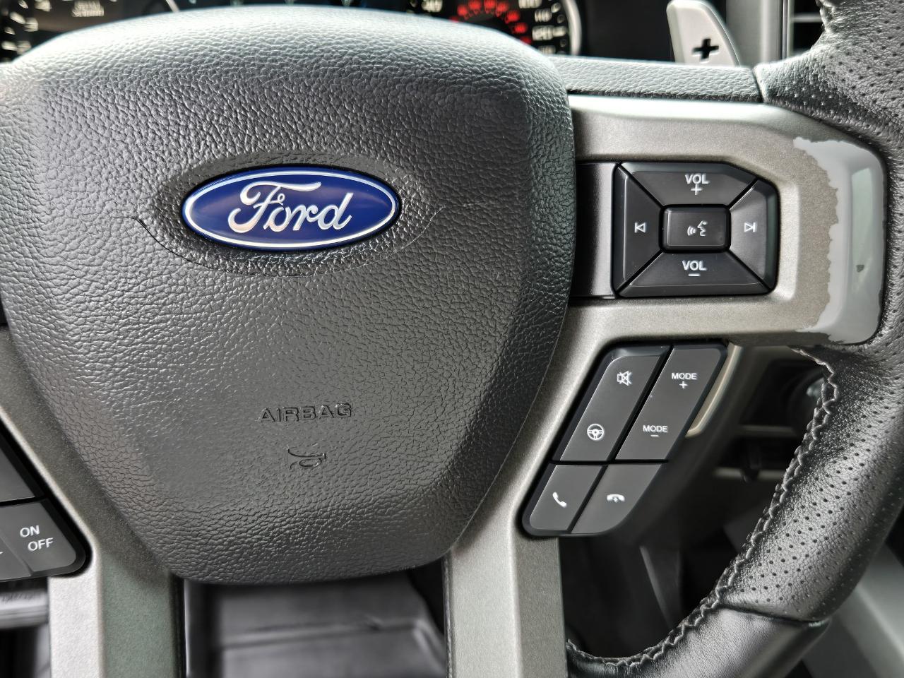 Ford F-150 Raptor SuperCrew 4WD 2018