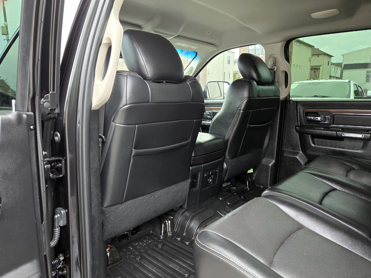 RAM 2500 Laramie Mega Cab 4WD 2017