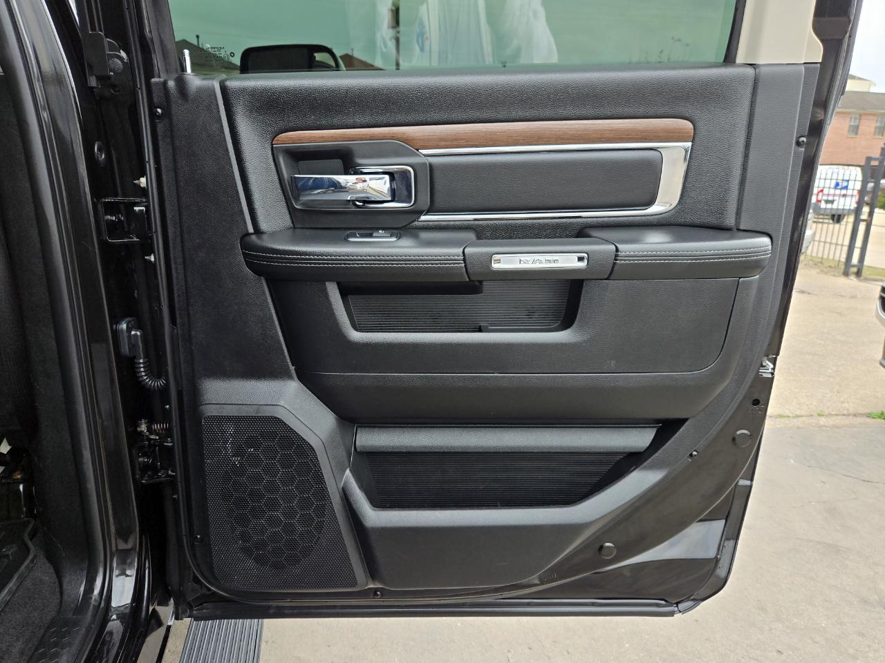 RAM 2500 Laramie Mega Cab 4WD 2017