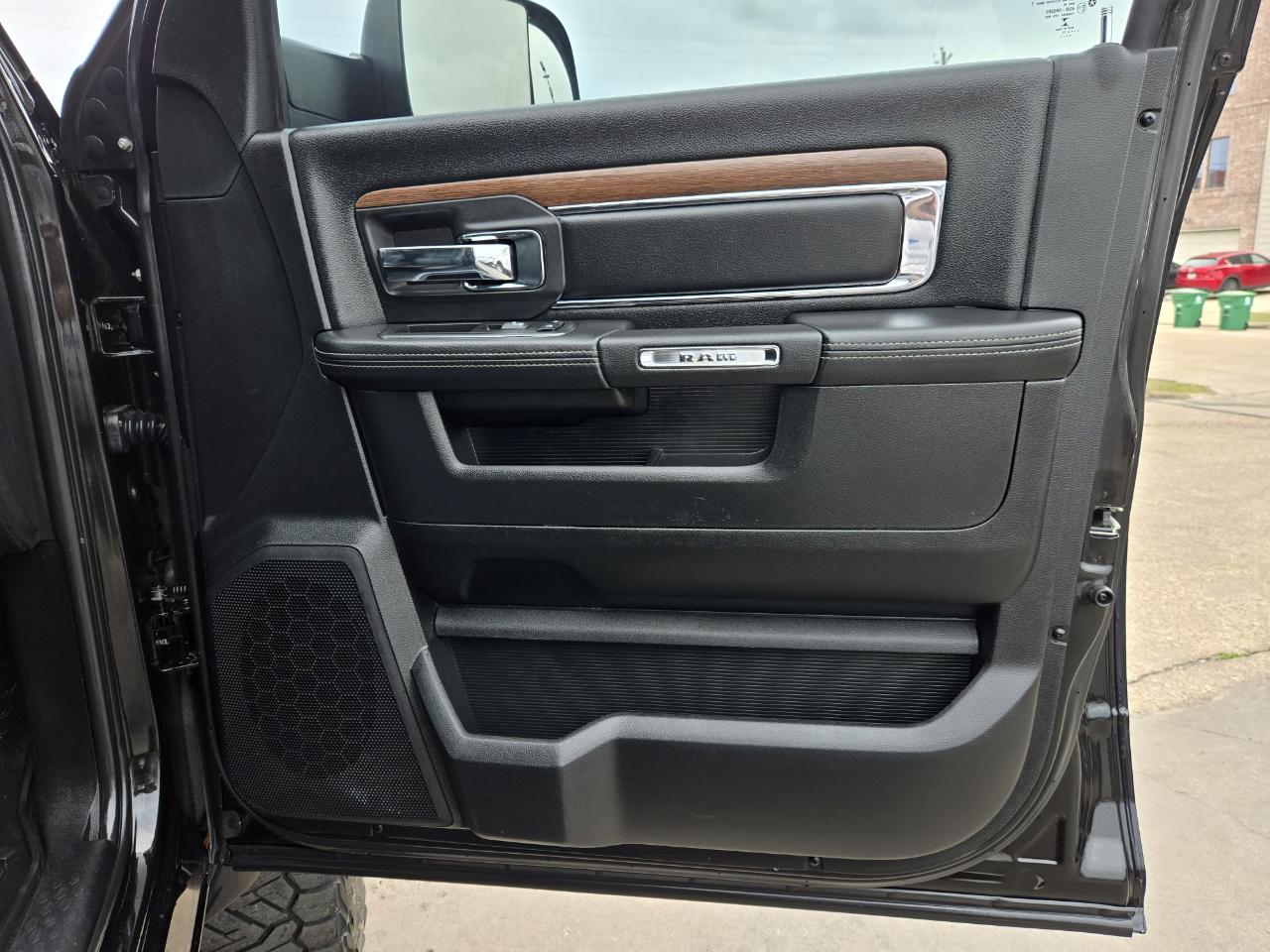 RAM 2500 Laramie Mega Cab 4WD 2017