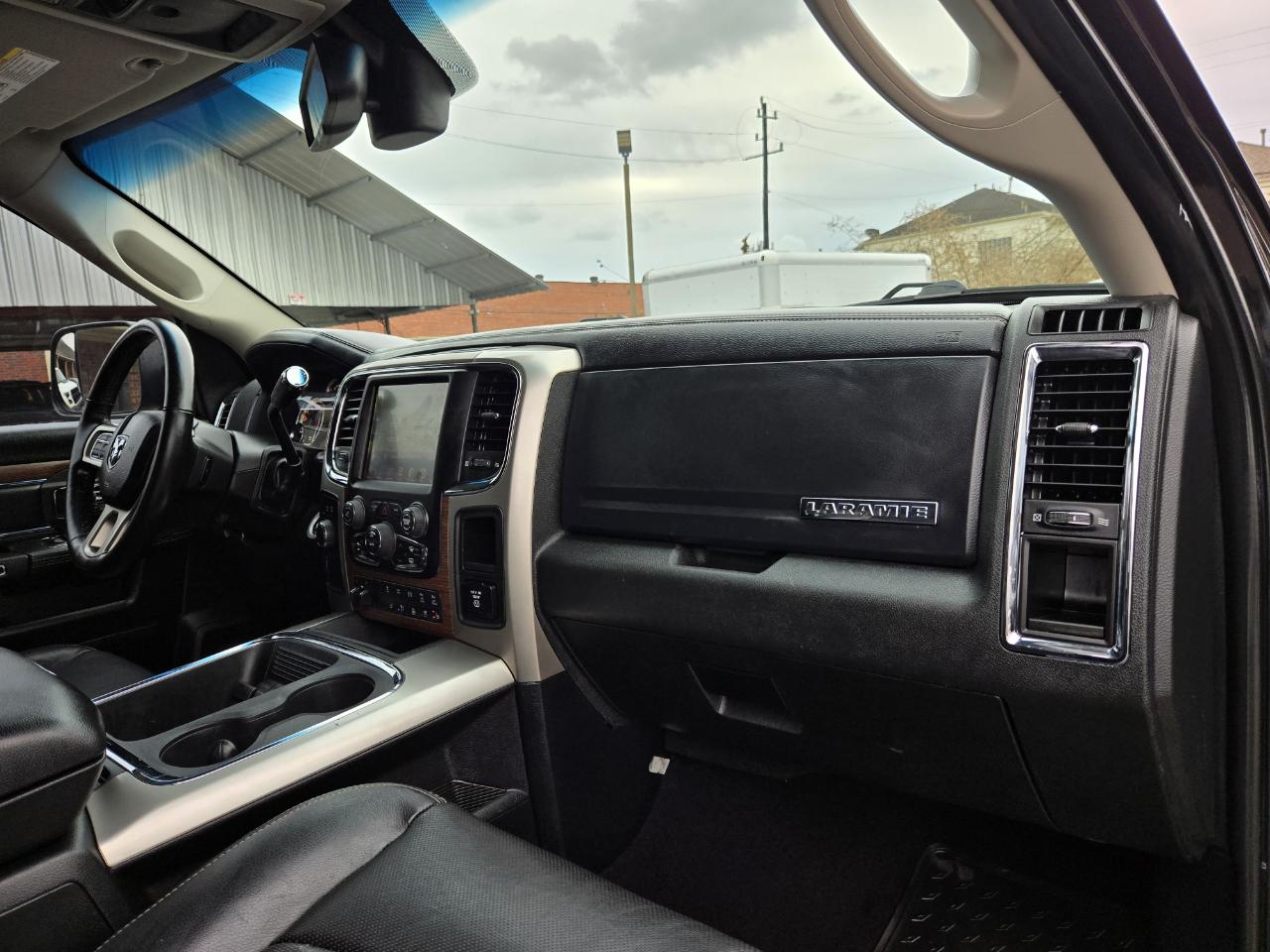 RAM 2500 Laramie Mega Cab 4WD 2017