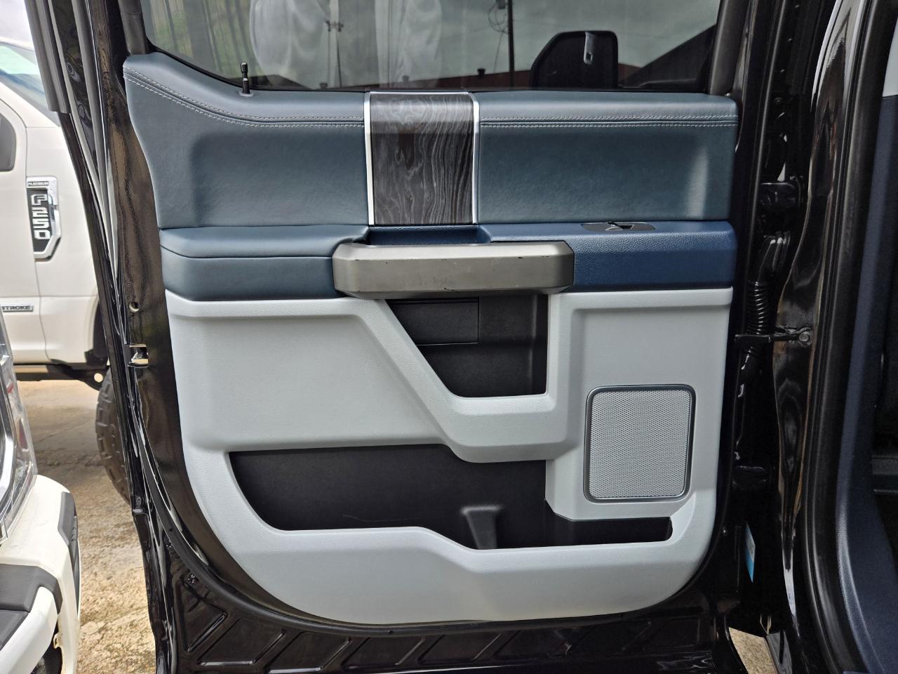 Ford Super Duty F-250 SRW  2022