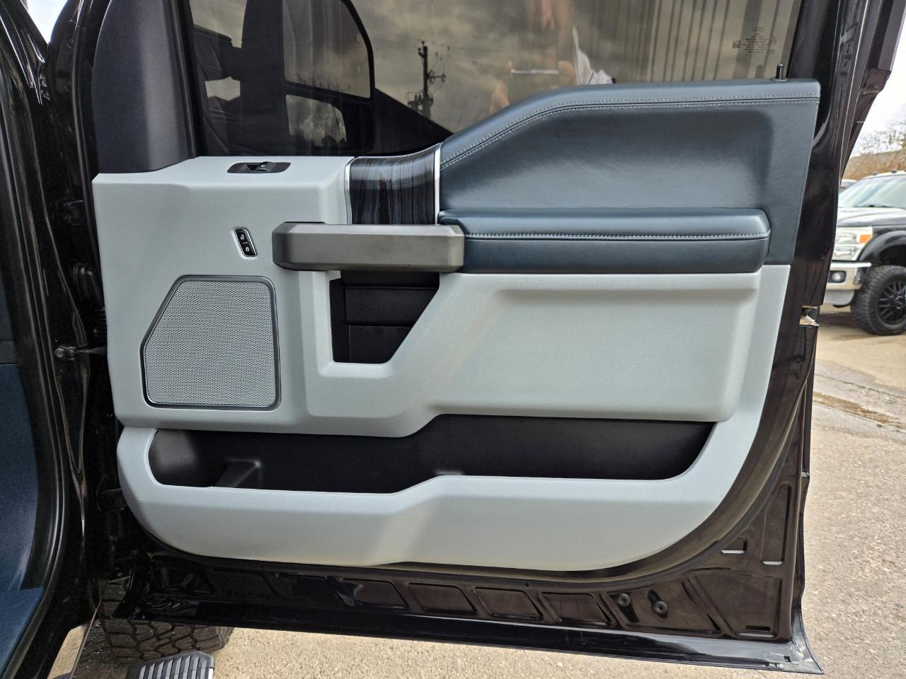 Ford Super Duty F-250 SRW  2022