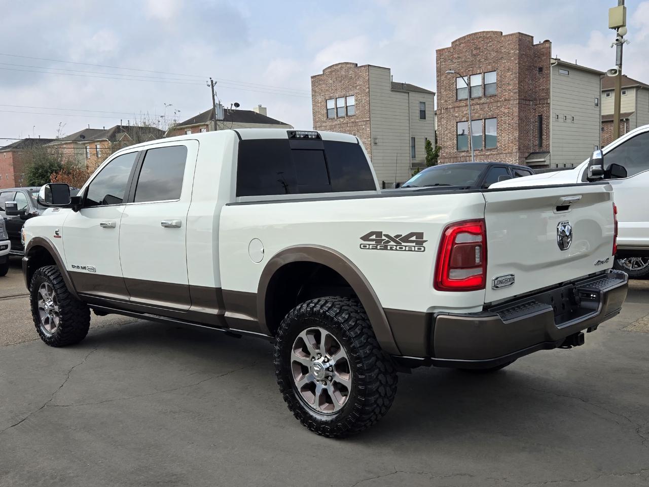 RAM 2500 Laramie Longhorn Mega Cab 4WD 2019