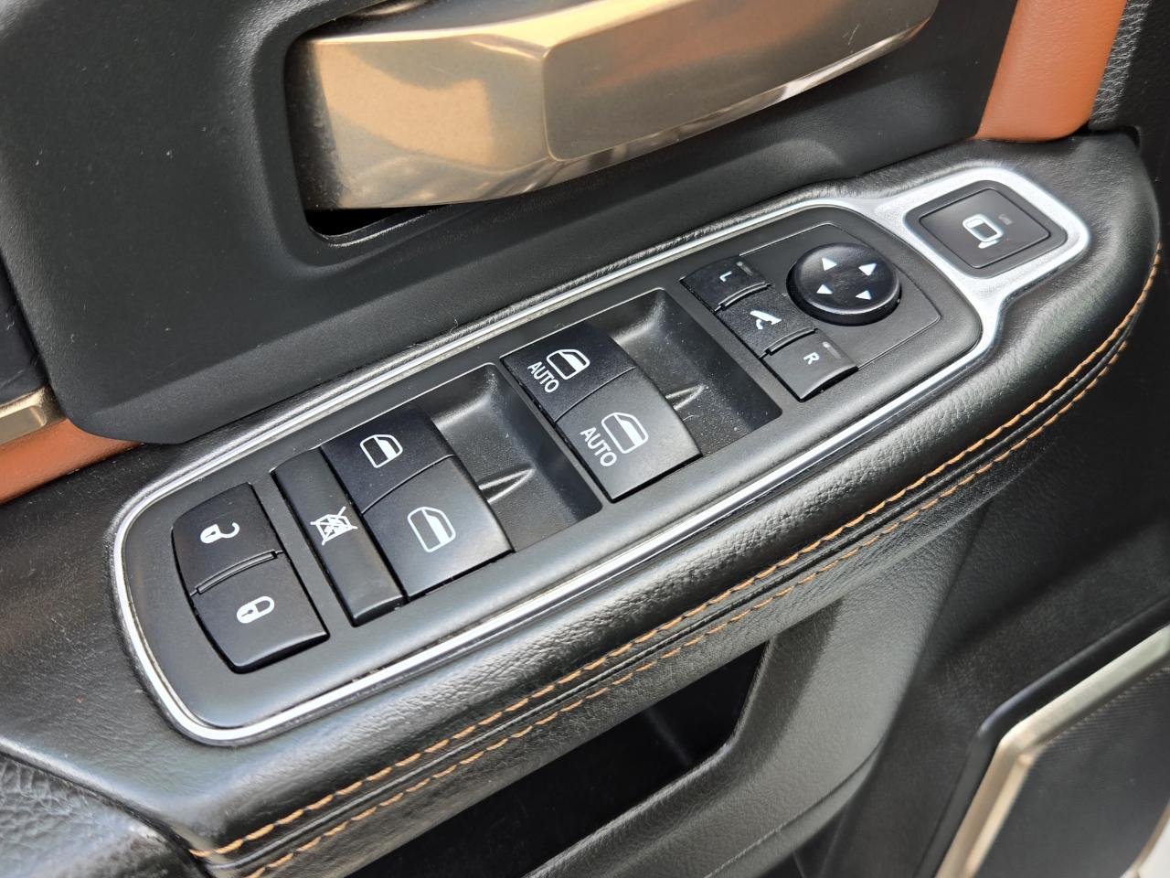 RAM 2500 Laramie Longhorn Mega Cab 4WD 2019