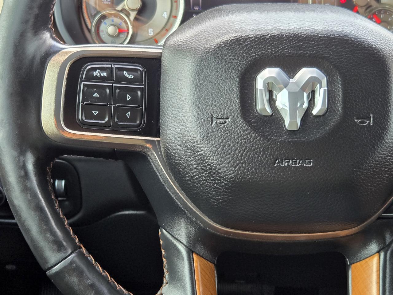 RAM 2500 Laramie Longhorn Mega Cab 4WD 2019