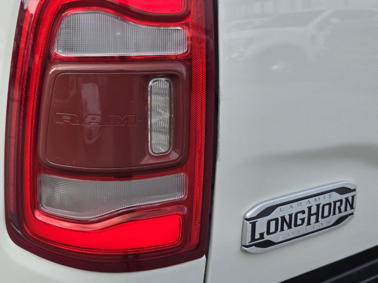 RAM 2500 Laramie Longhorn Mega Cab 4WD 2019