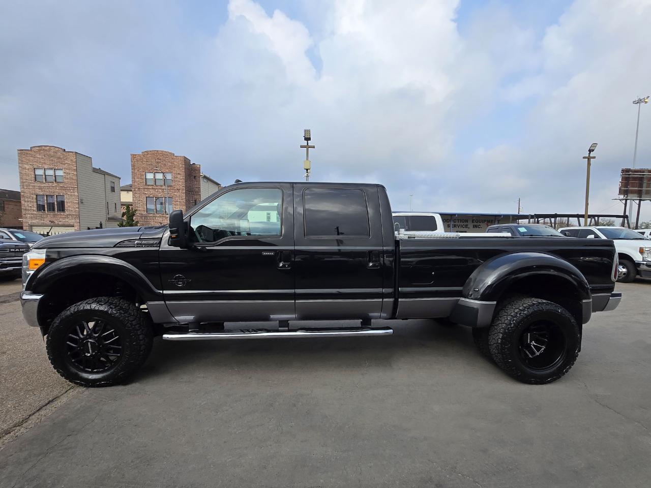 Ford Super Duty F-350 DRW  2013