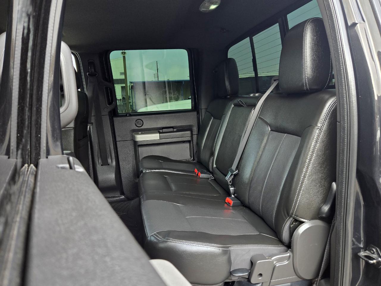 Ford Super Duty F-350 DRW  2013