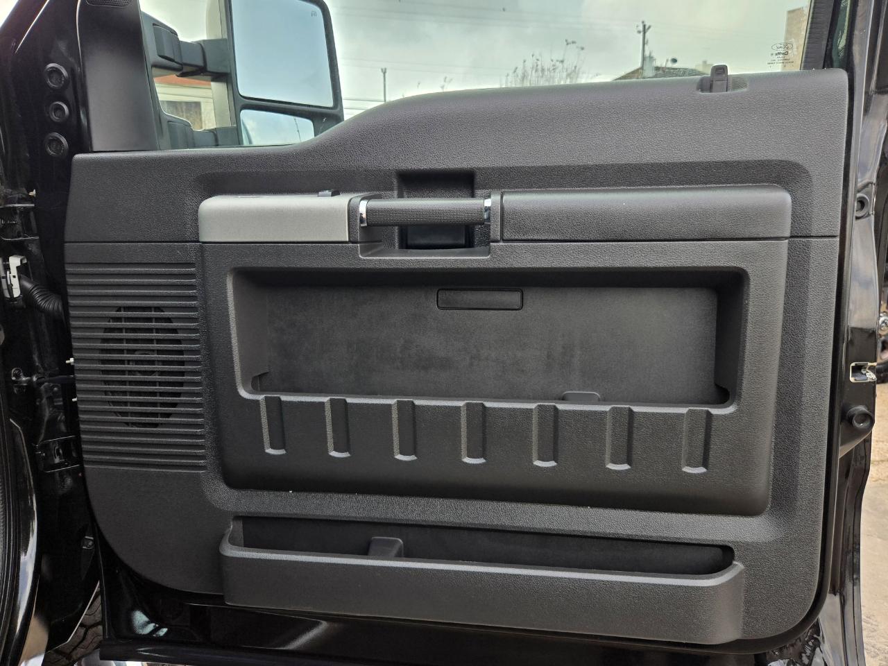 Ford Super Duty F-350 DRW  2013