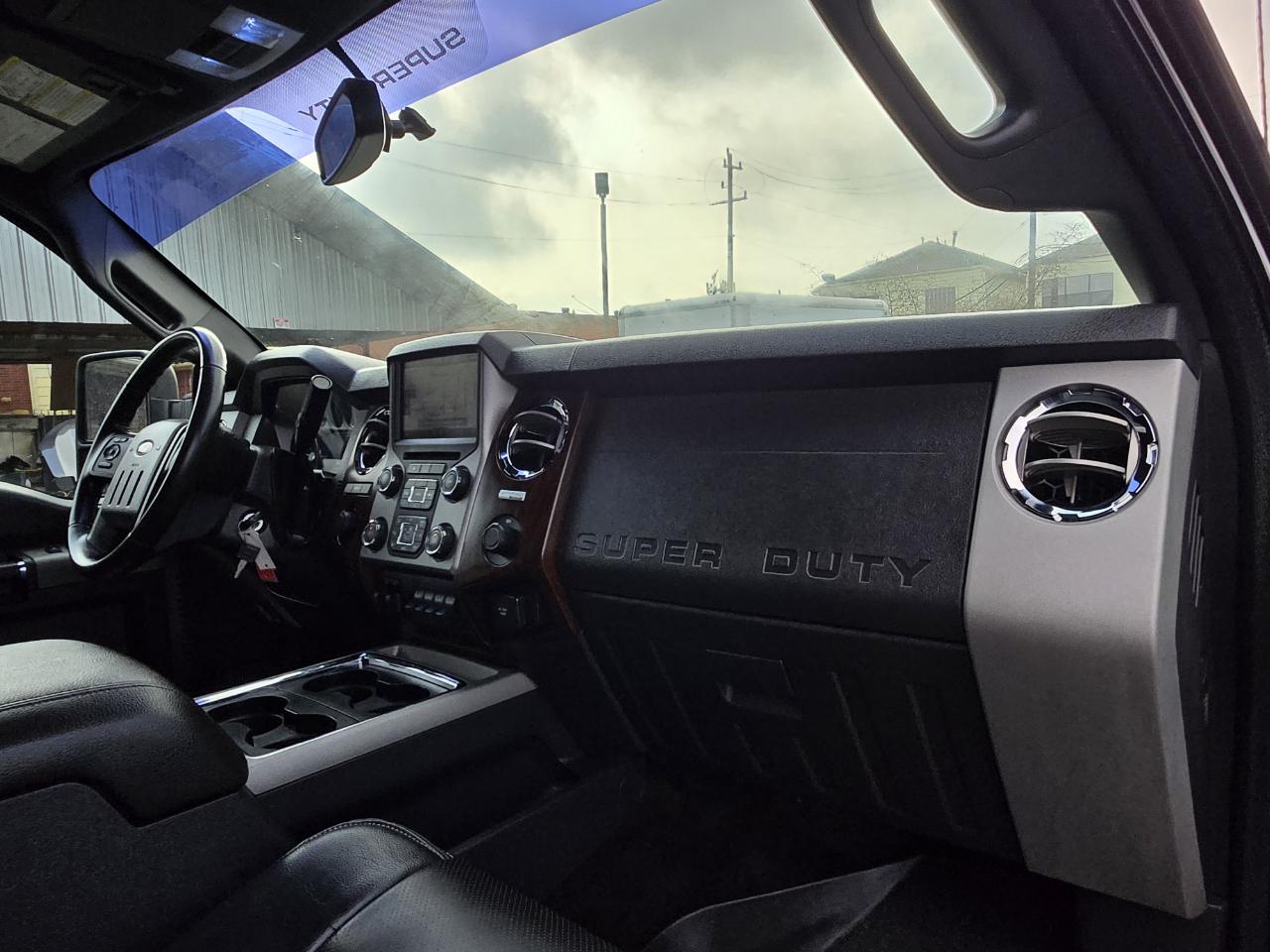 Ford Super Duty F-350 DRW  2013