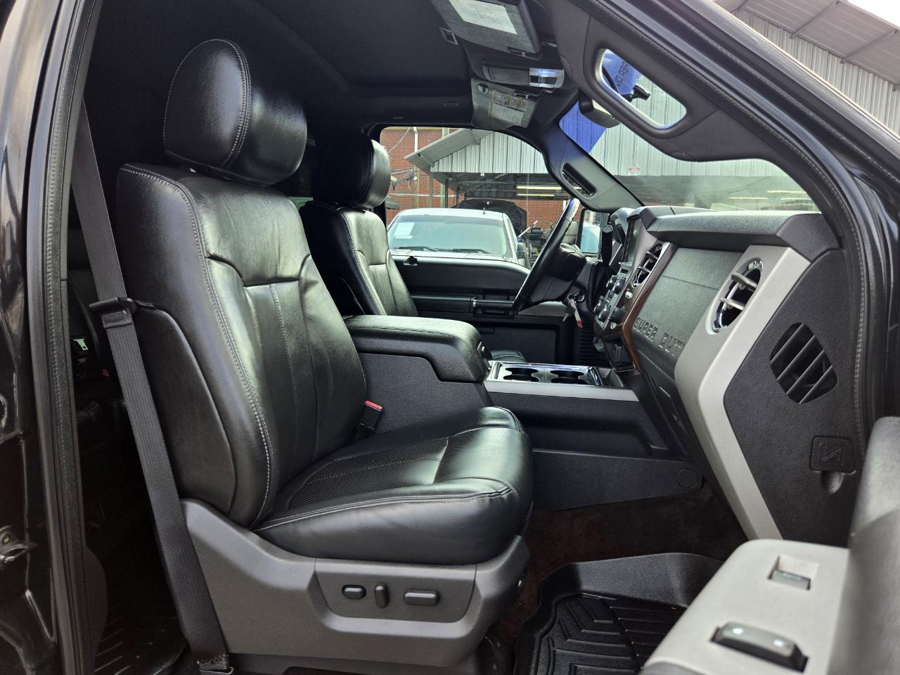 Ford Super Duty F-350 DRW  2013