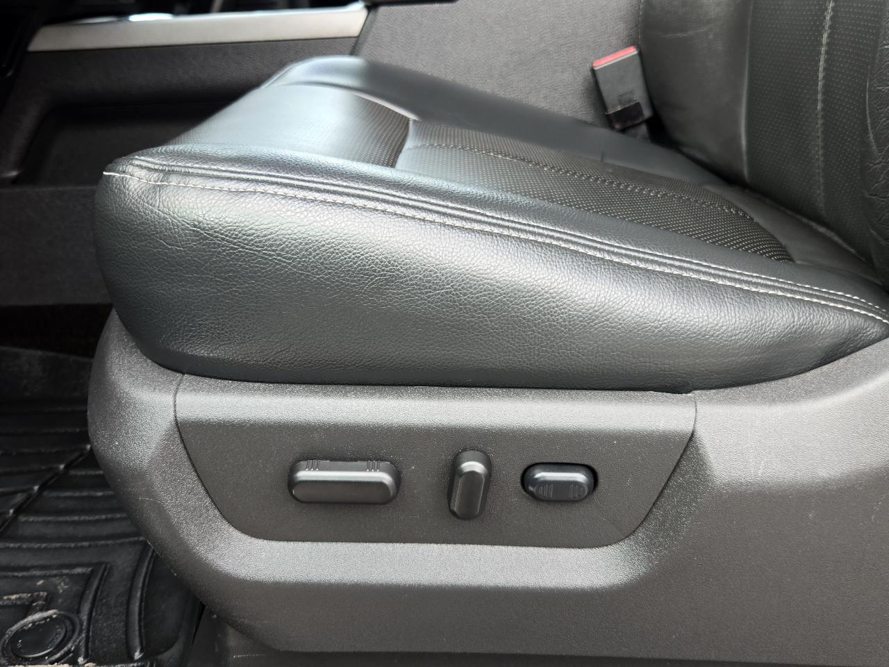 Ford Super Duty F-350 DRW  2013