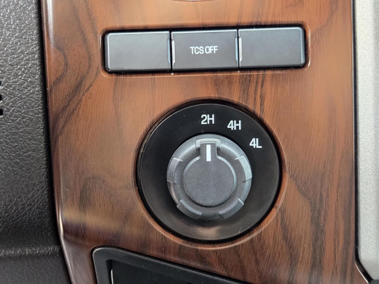 Ford Super Duty F-350 DRW  2013