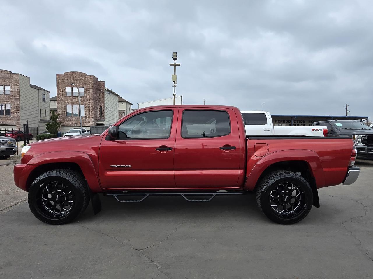 Toyota Tacoma PreRunner 2WD 2011