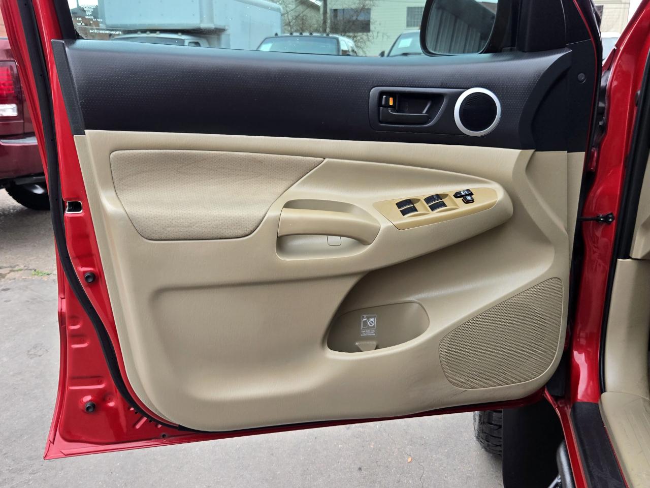 Toyota Tacoma PreRunner 2WD 2011