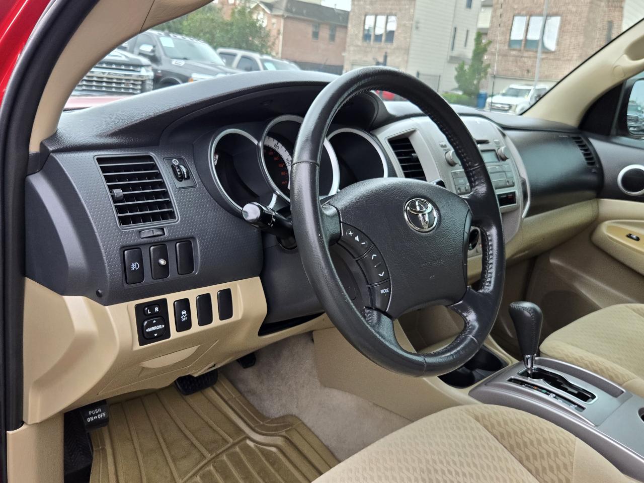 Toyota Tacoma PreRunner 2WD 2011