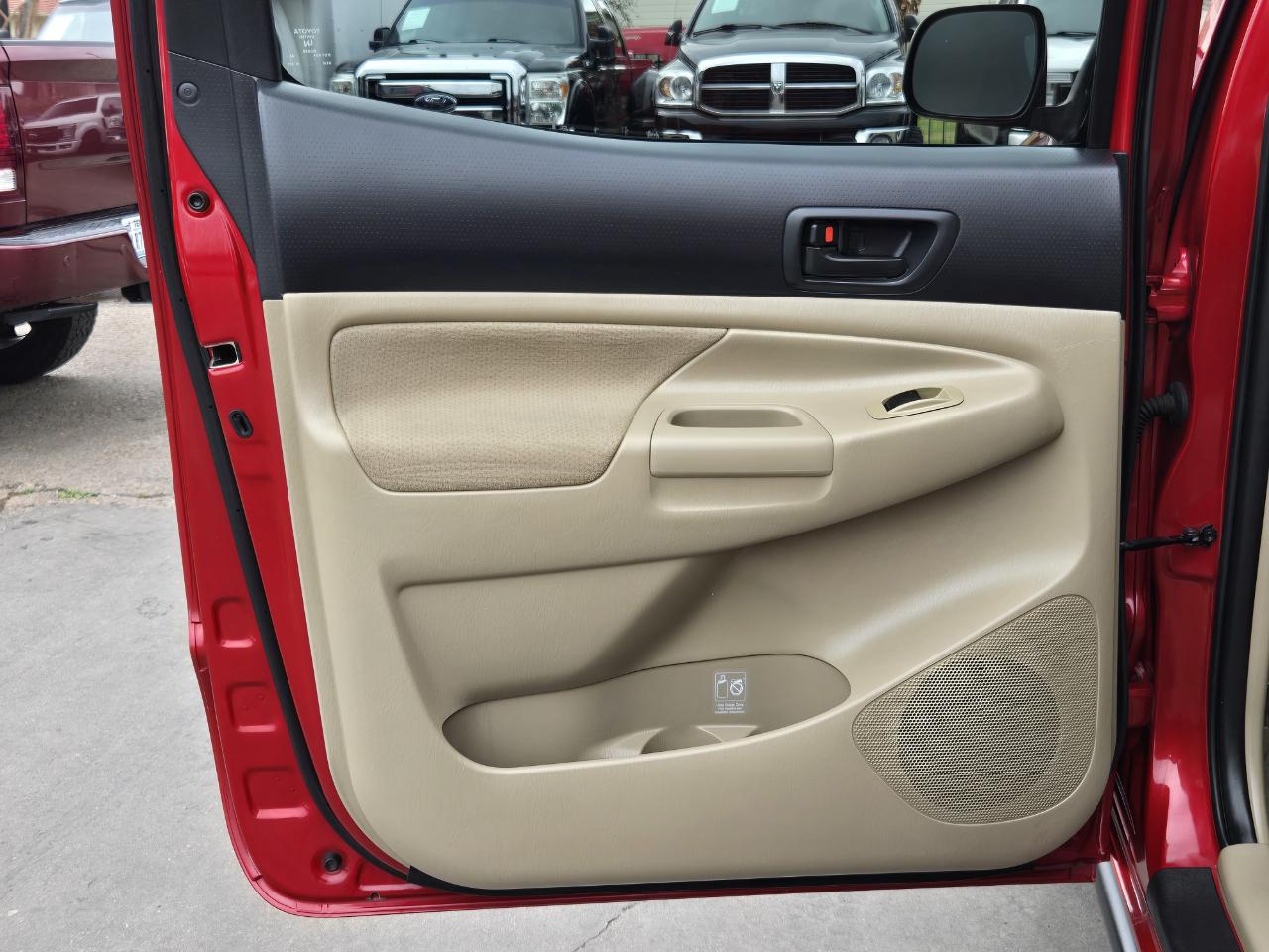 Toyota Tacoma PreRunner 2WD 2011