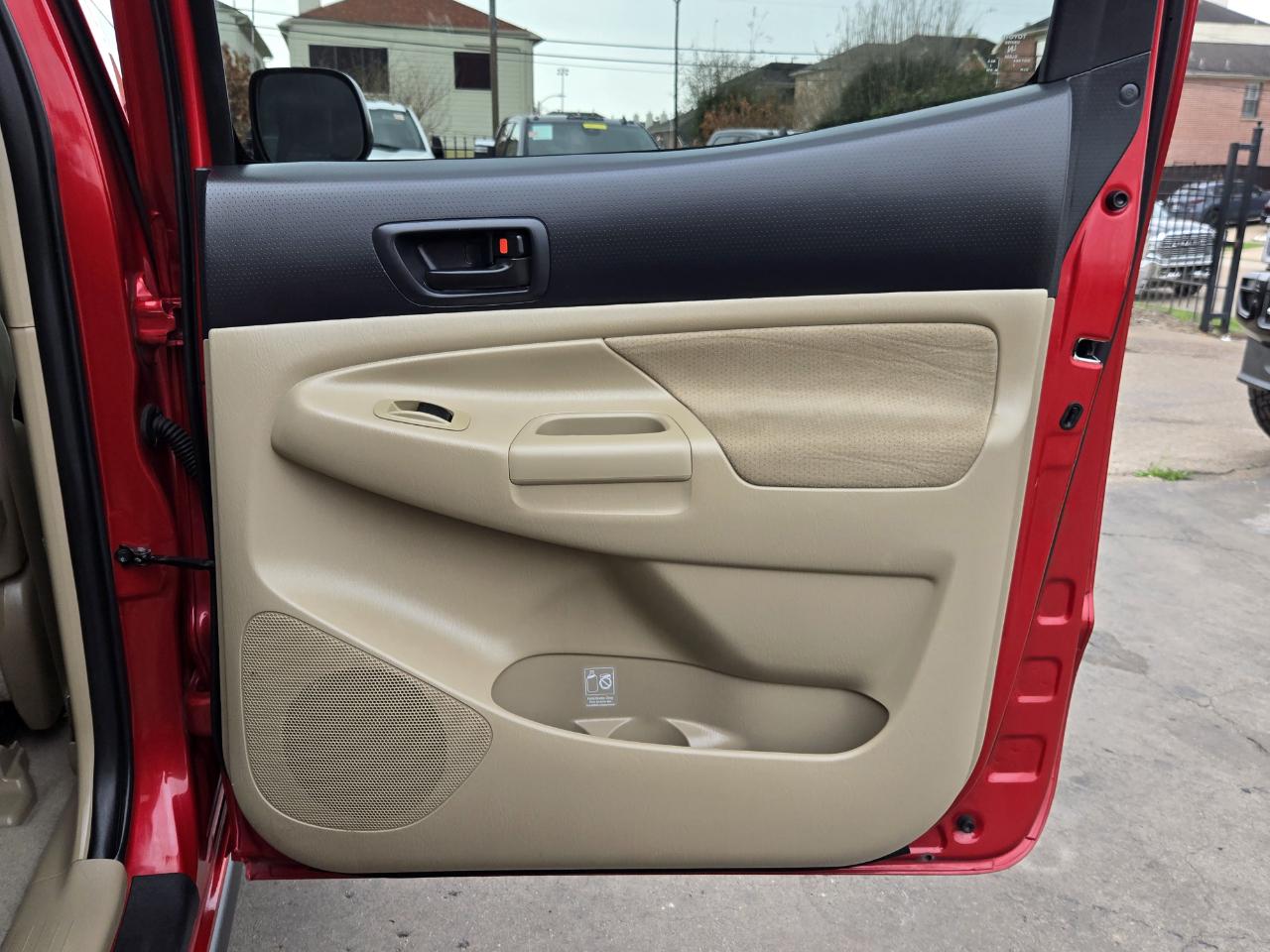 Toyota Tacoma PreRunner 2WD 2011