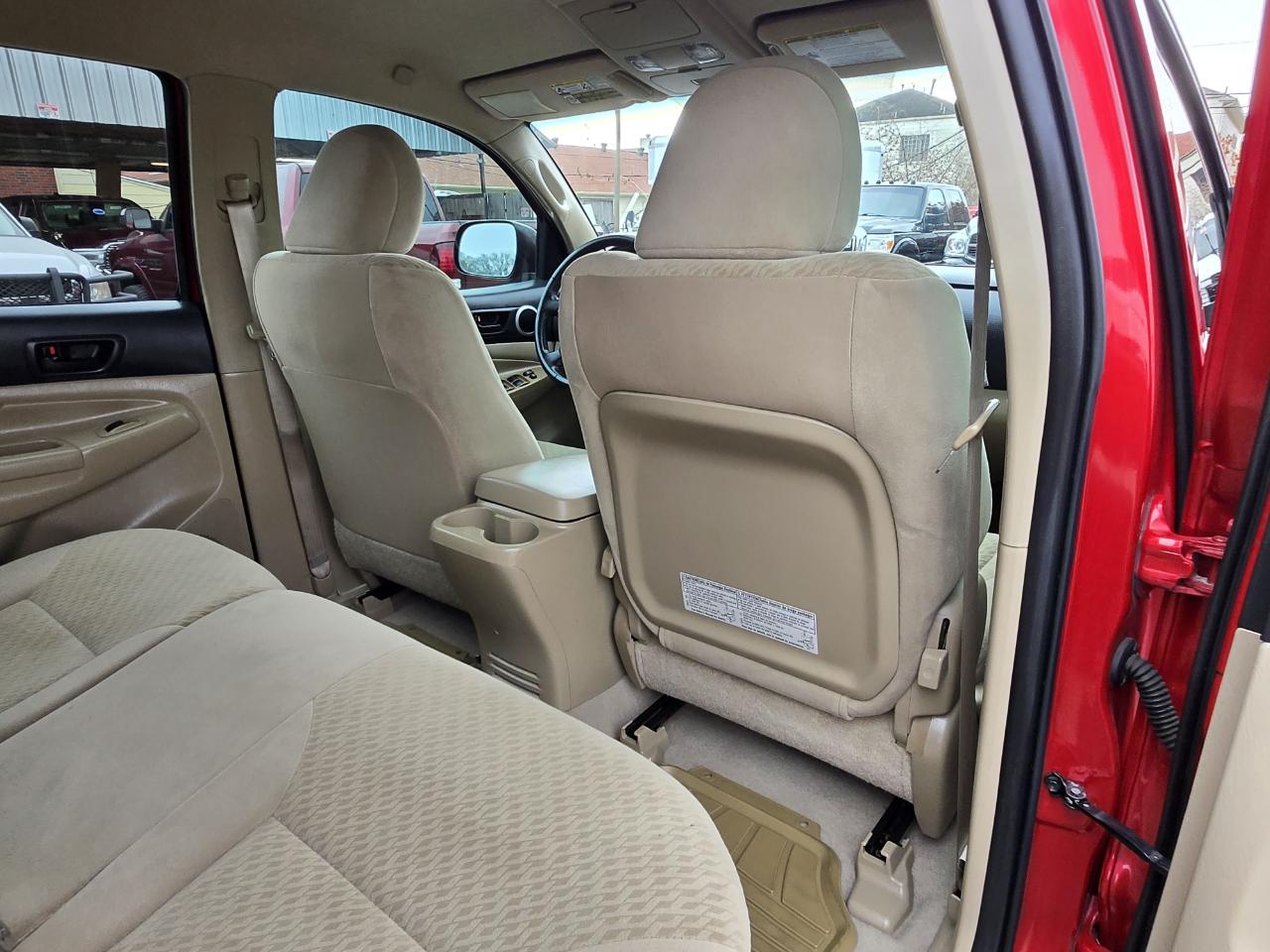 Toyota Tacoma PreRunner 2WD 2011