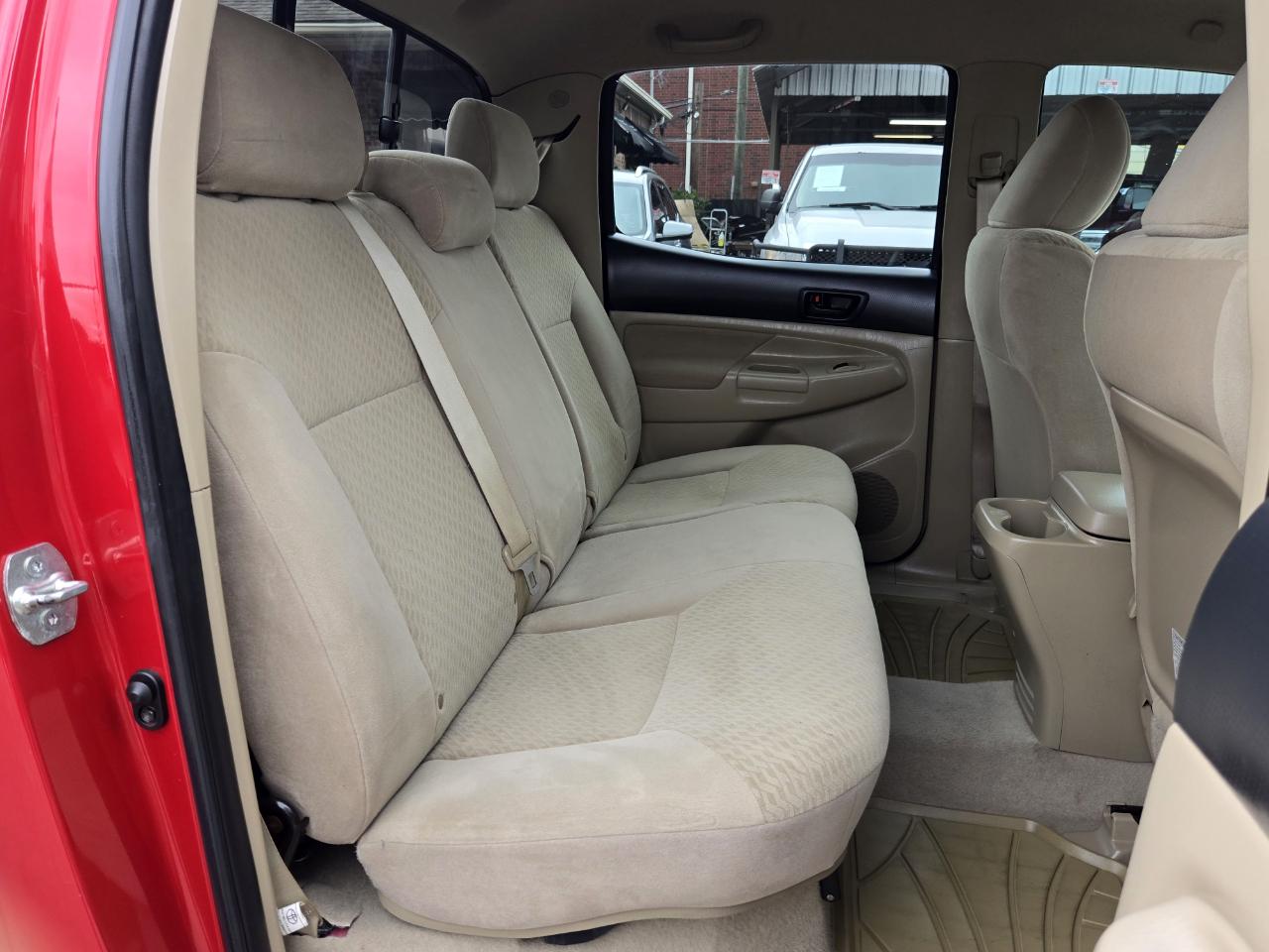 Toyota Tacoma PreRunner 2WD 2011