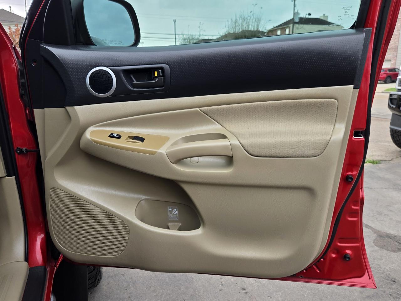 Toyota Tacoma PreRunner 2WD 2011