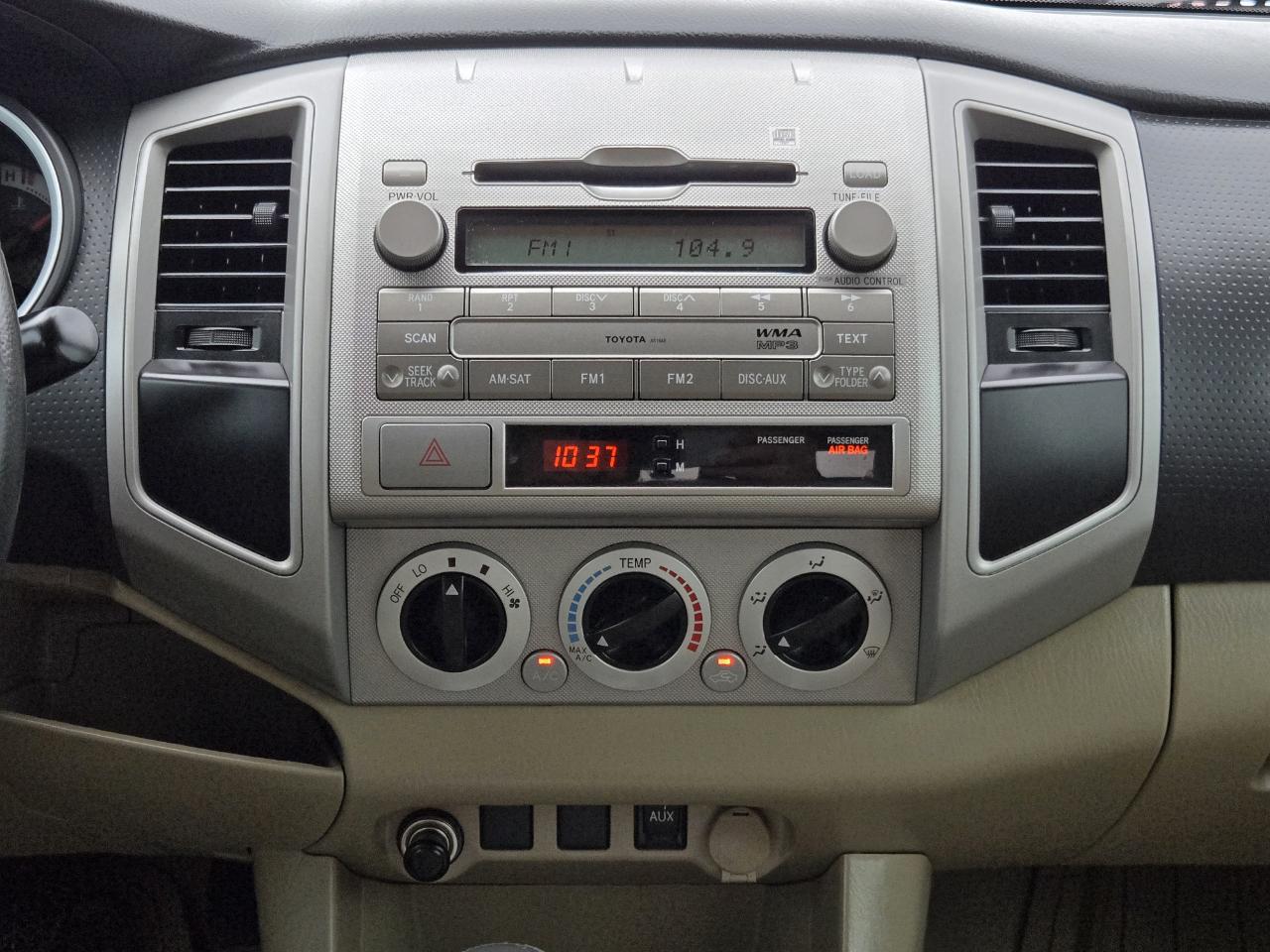 Toyota Tacoma PreRunner 2WD 2011