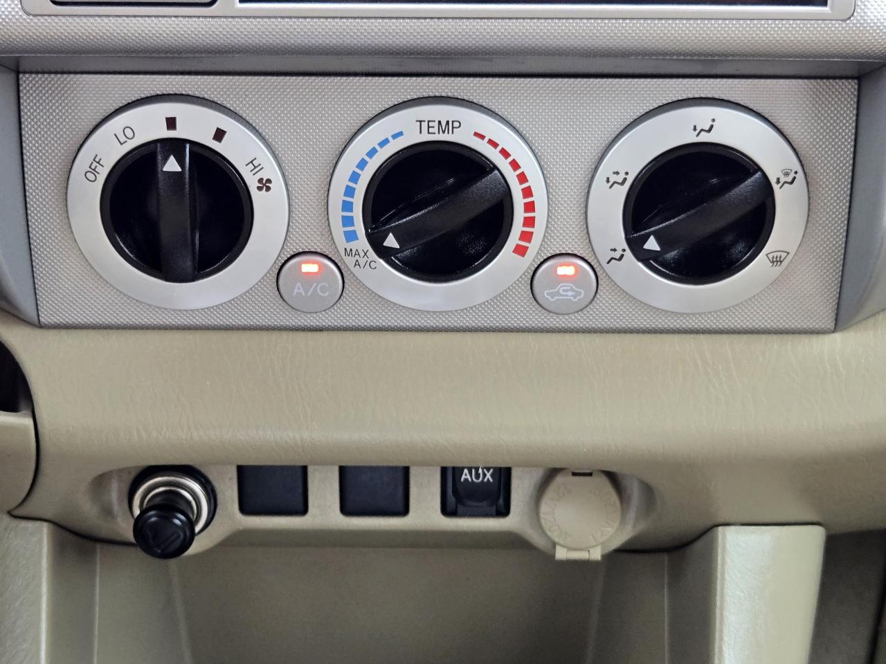 Toyota Tacoma PreRunner 2WD 2011