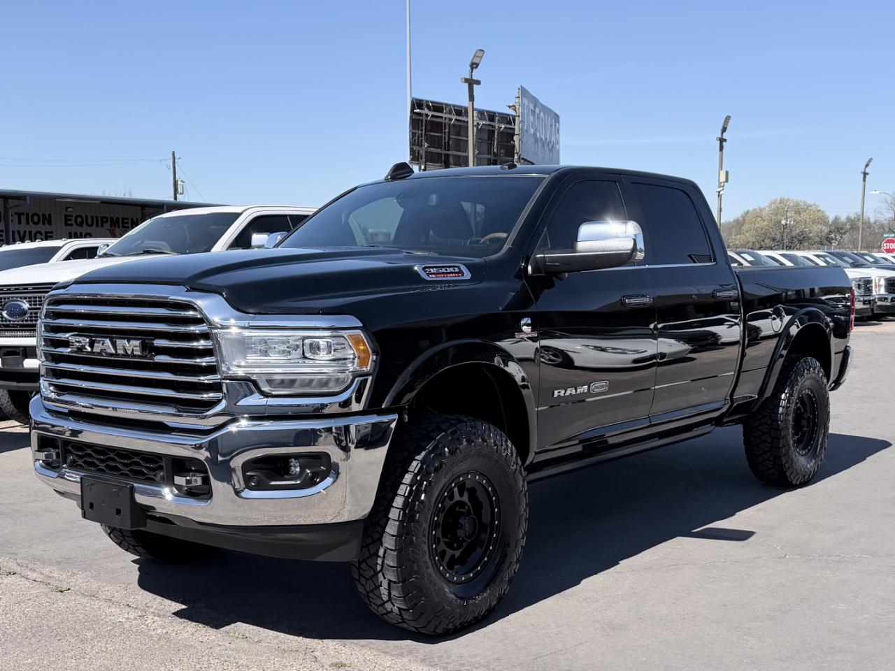 RAM 3500 Laramie Longhorn Crew Cab 4WD 2019