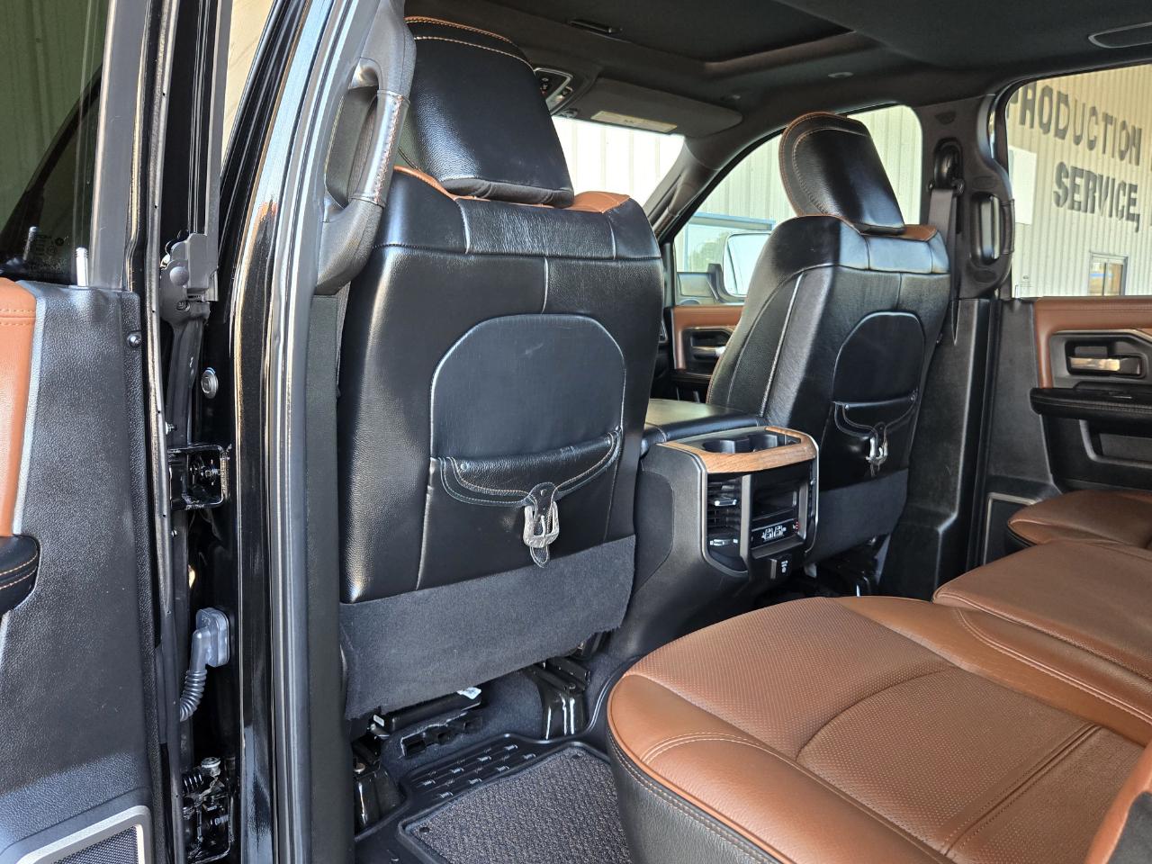 RAM 3500 Laramie Longhorn Crew Cab 4WD 2019