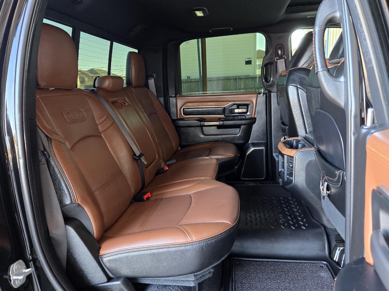 RAM 3500 Laramie Longhorn Crew Cab 4WD 2019