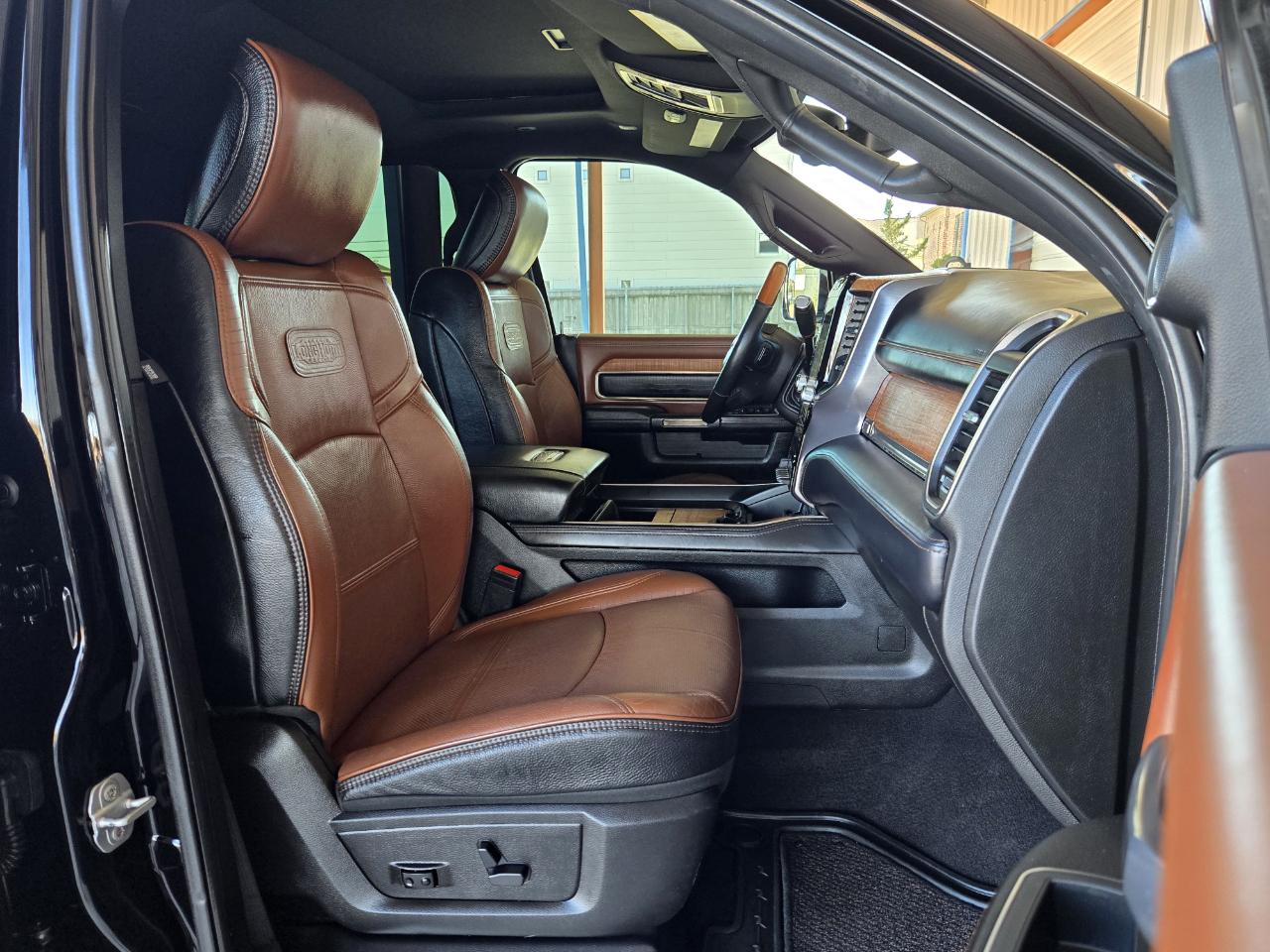 RAM 3500 Laramie Longhorn Crew Cab 4WD 2019