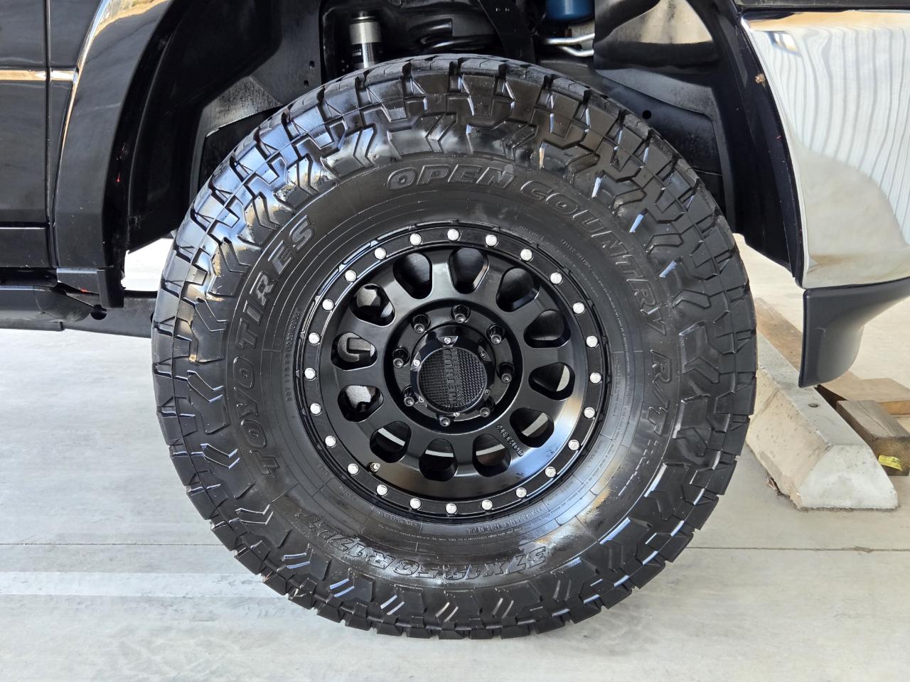 RAM 3500 Laramie Longhorn Crew Cab 4WD 2019