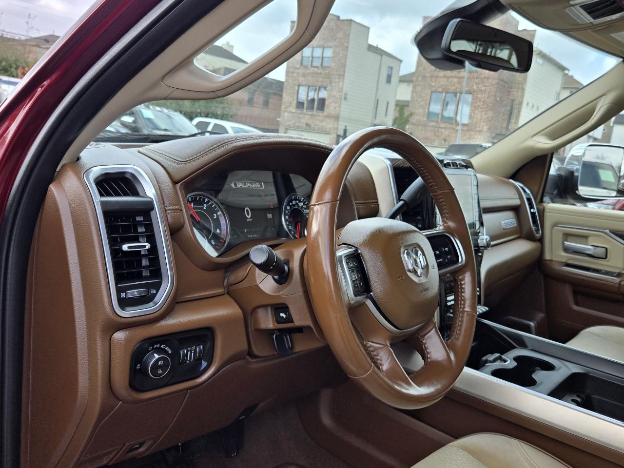 RAM 3500 Laramie Crew Cab 4WD 2021