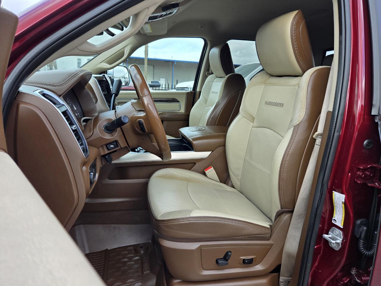 RAM 3500 Laramie Crew Cab 4WD 2021