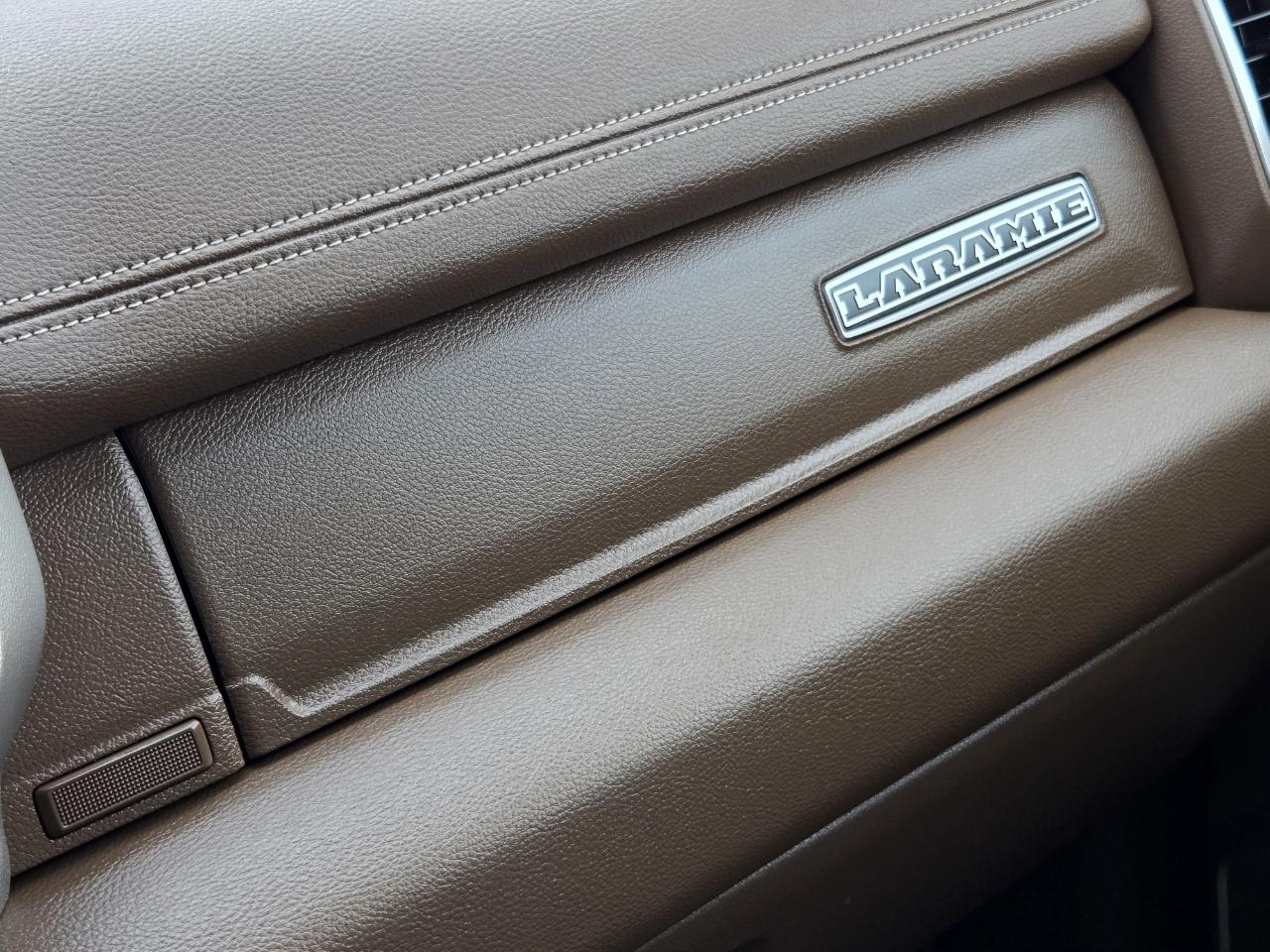 RAM 3500 Laramie Crew Cab 4WD 2021