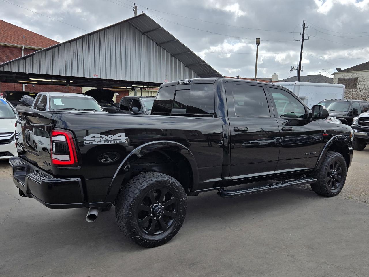 RAM 2500 Laramie Crew Cab 4WD 2020