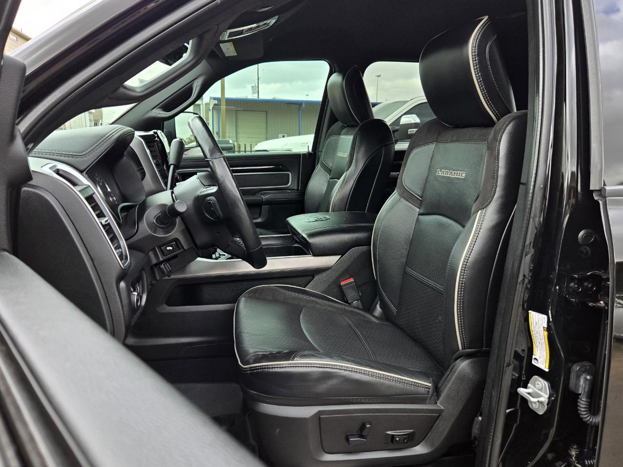 RAM 2500 Laramie Crew Cab 4WD 2020