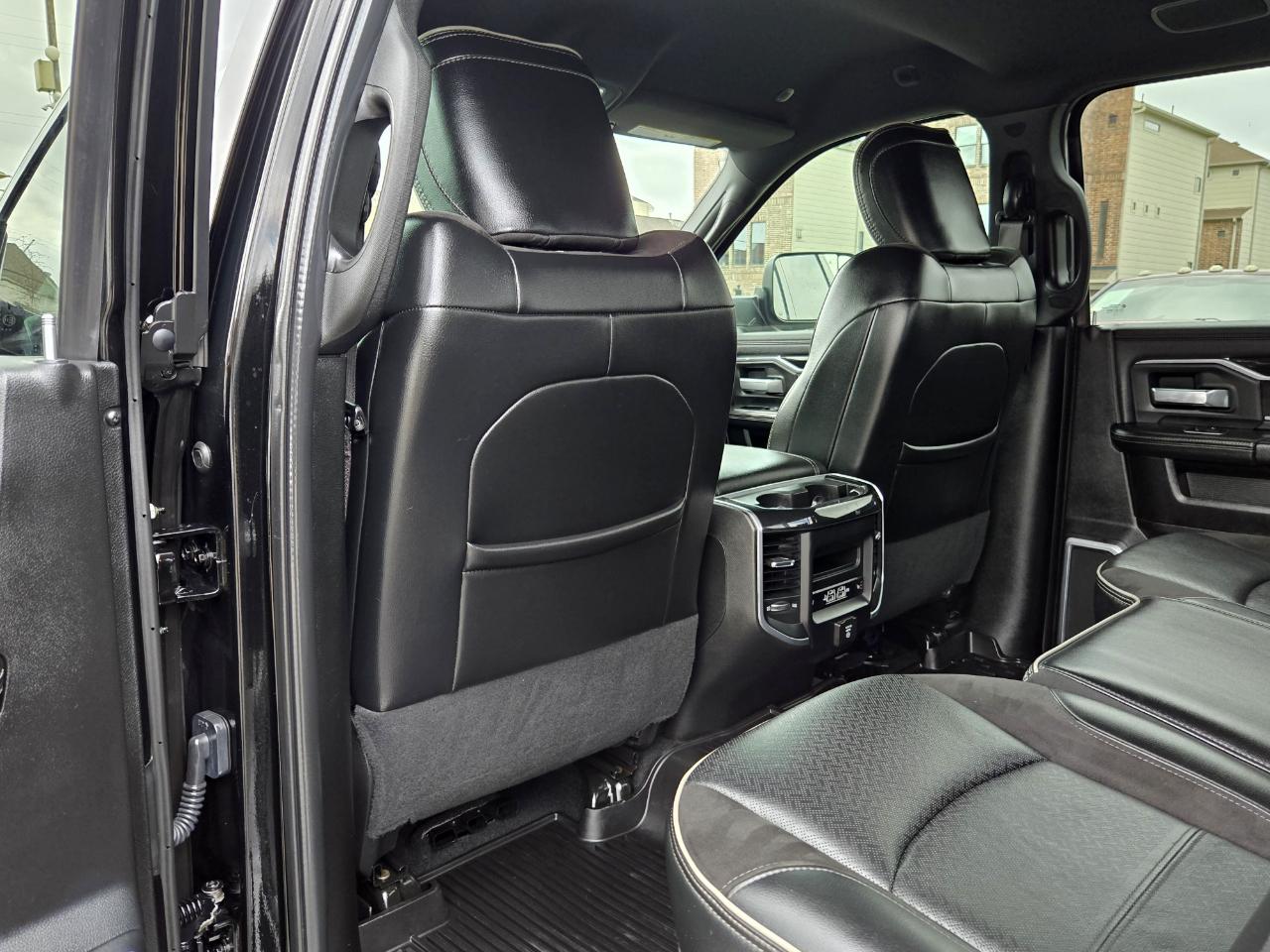 RAM 2500 Laramie Crew Cab 4WD 2020