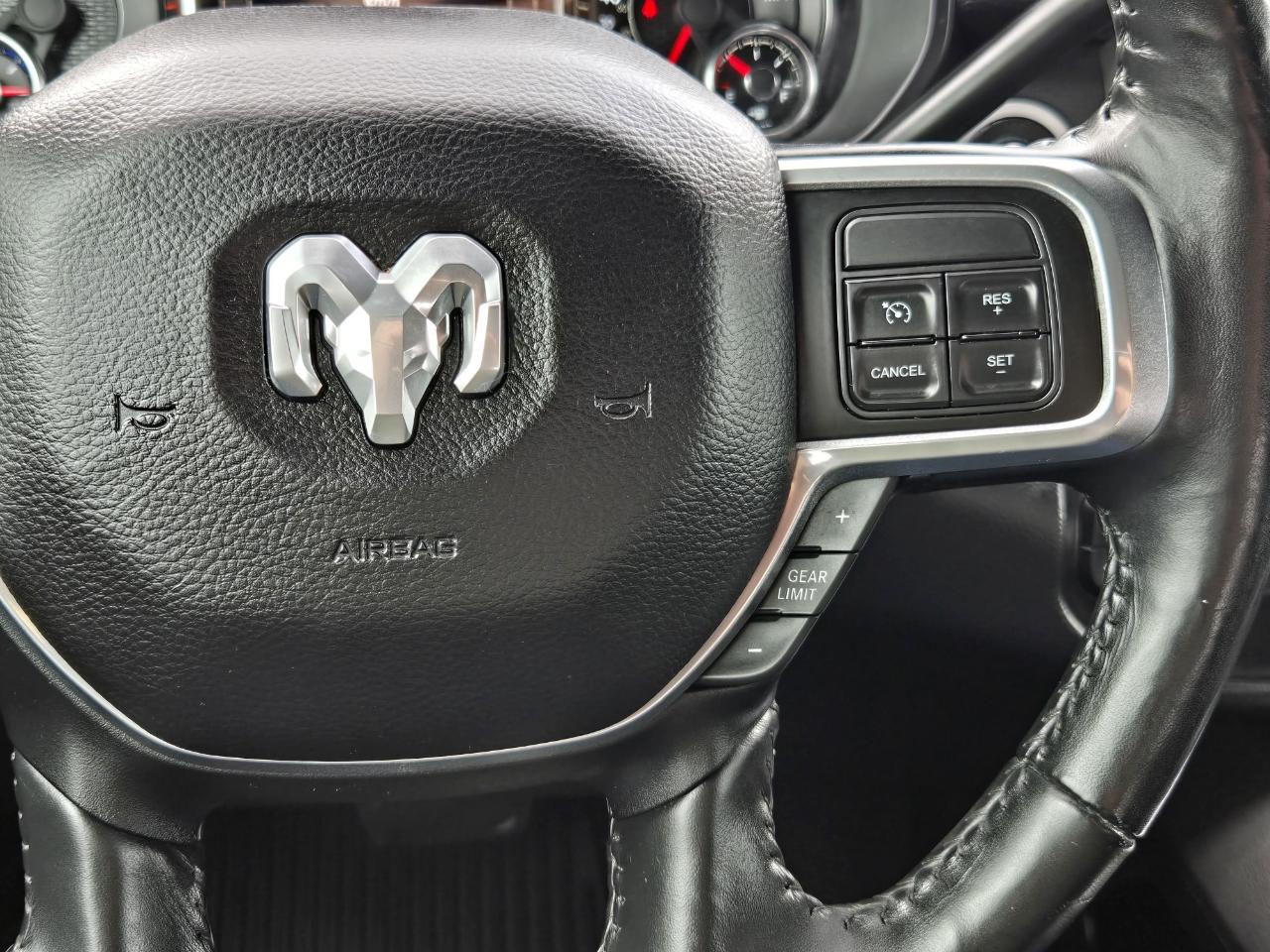 RAM 2500 Laramie Crew Cab 4WD 2020