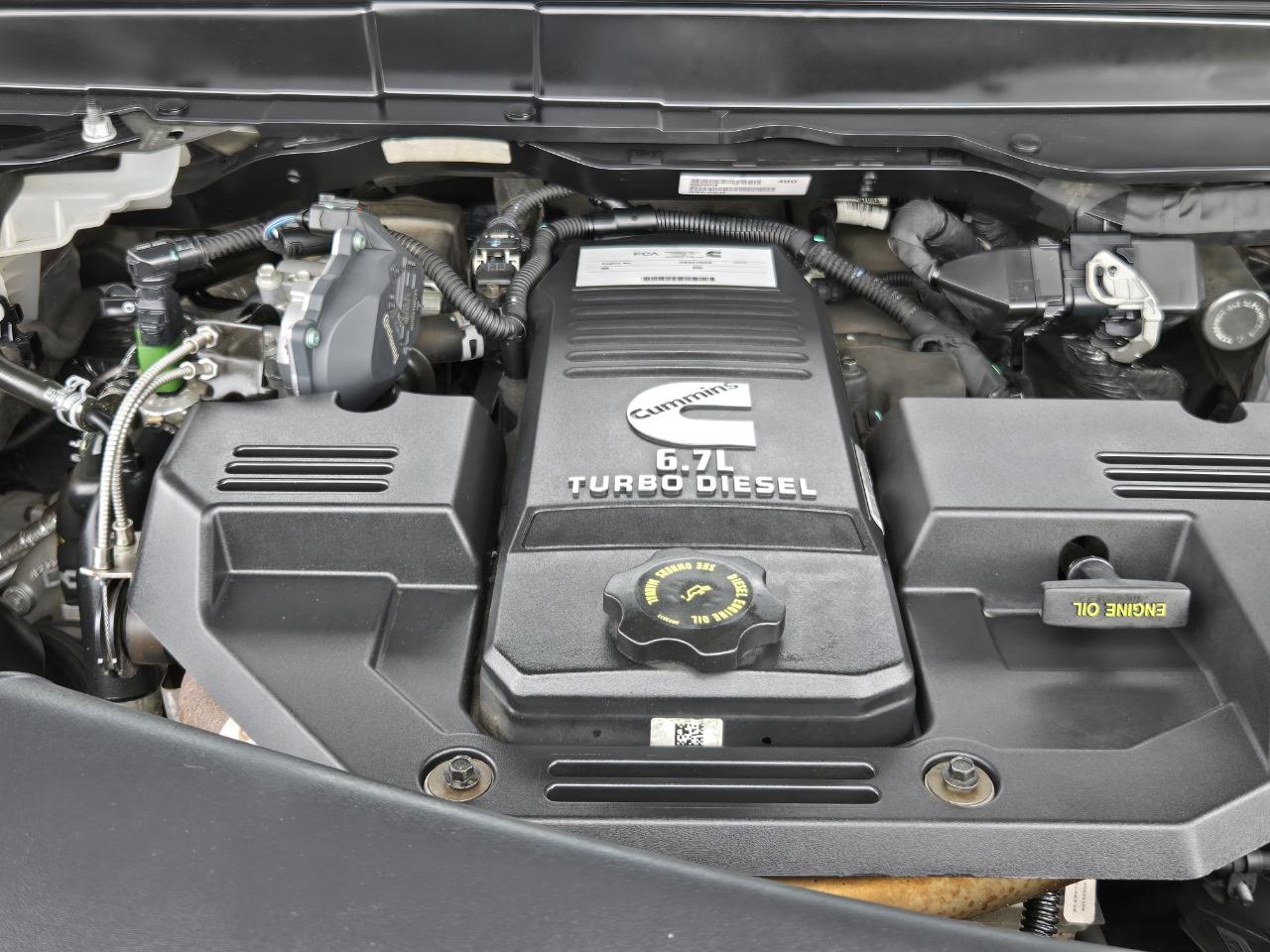 RAM 2500 Laramie Crew Cab 4WD 2020