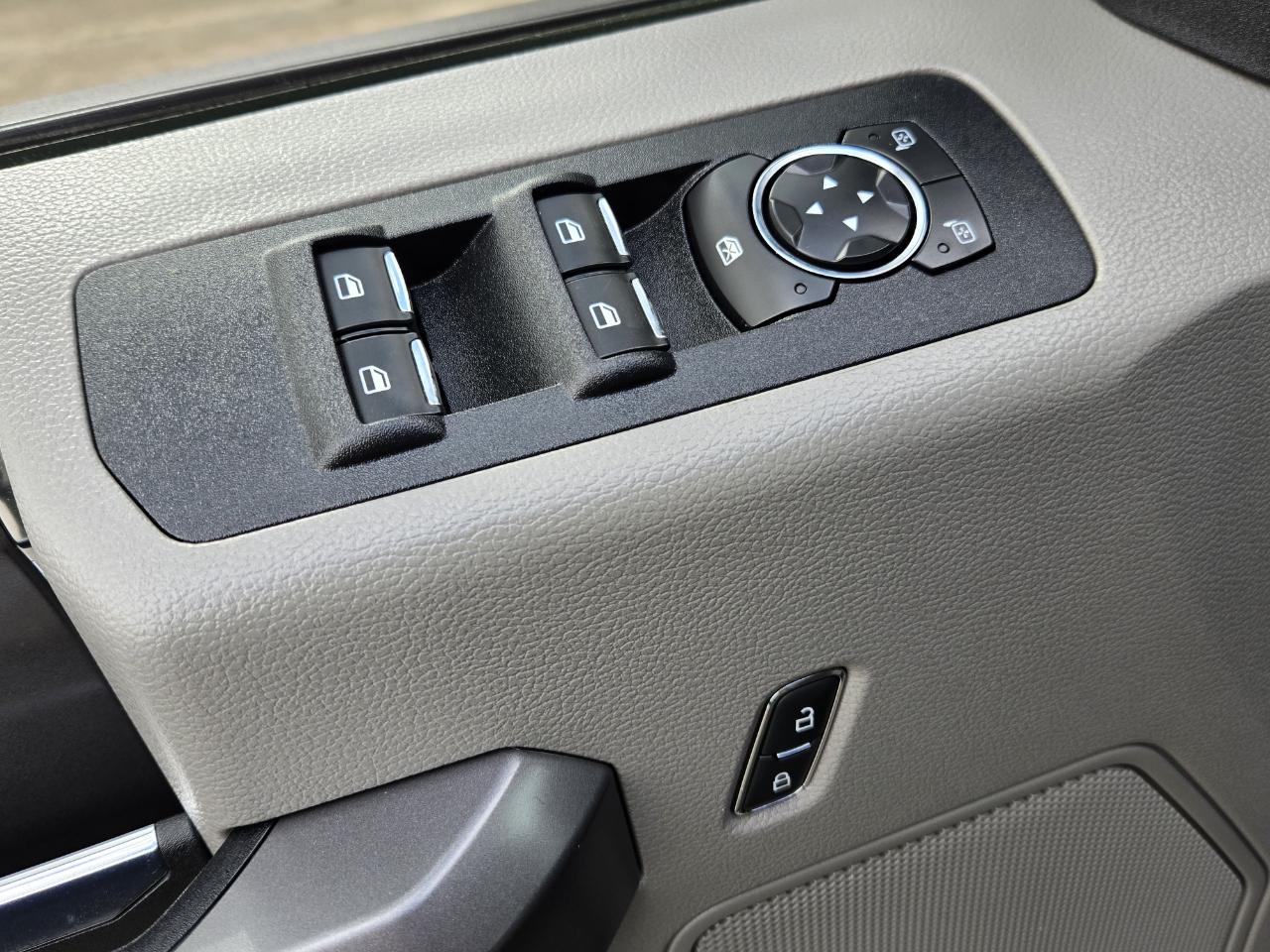 Ford F-150 XLT SuperCrew 4WD 2019