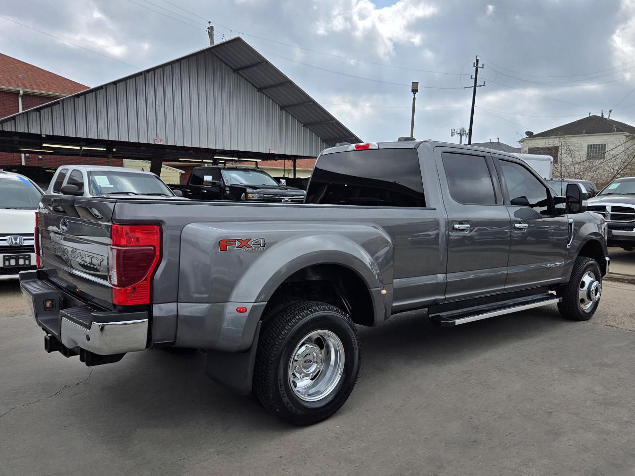 Ford Super Duty F-350 DRW  2022