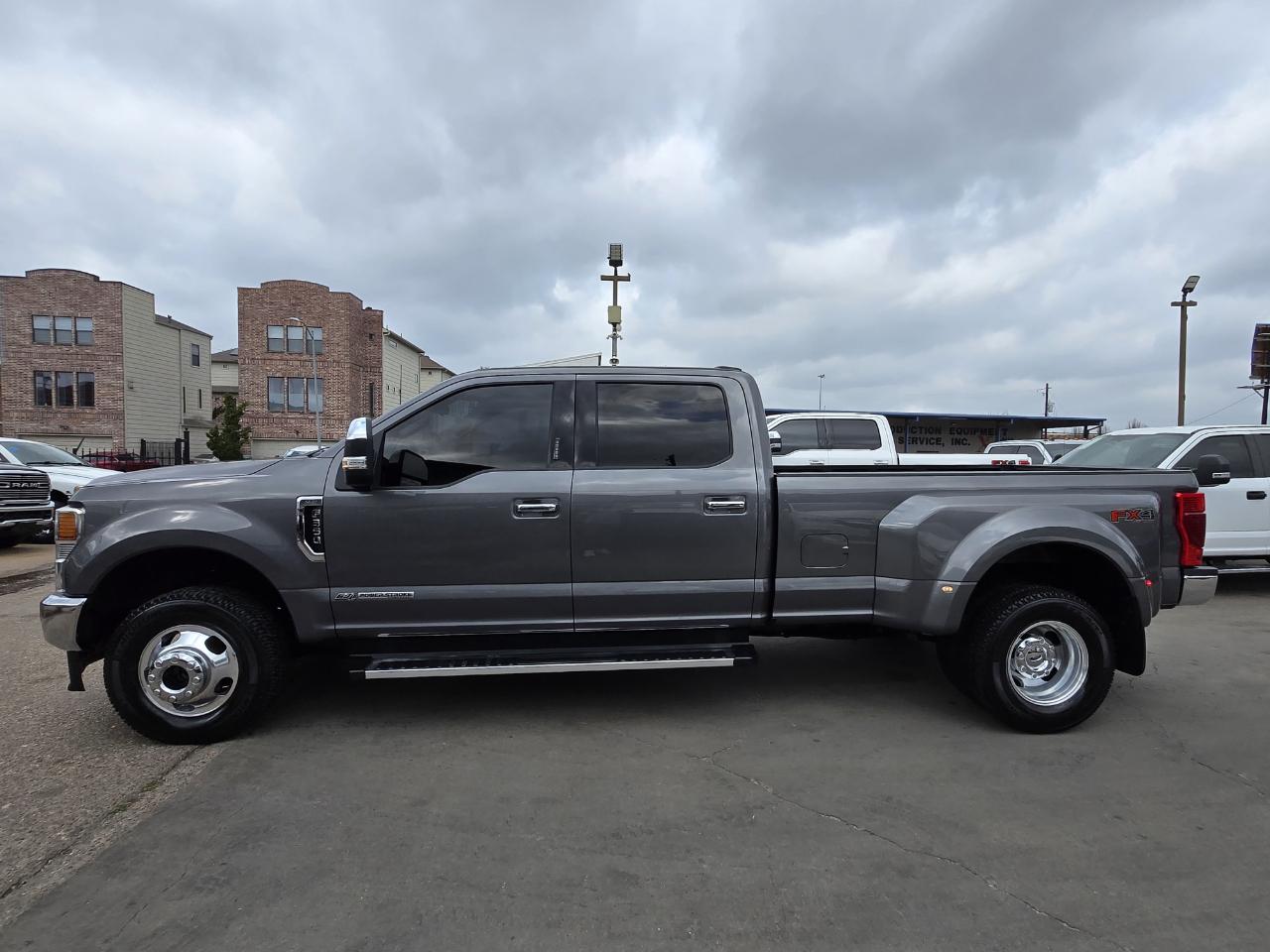 Ford Super Duty F-350 DRW  2022