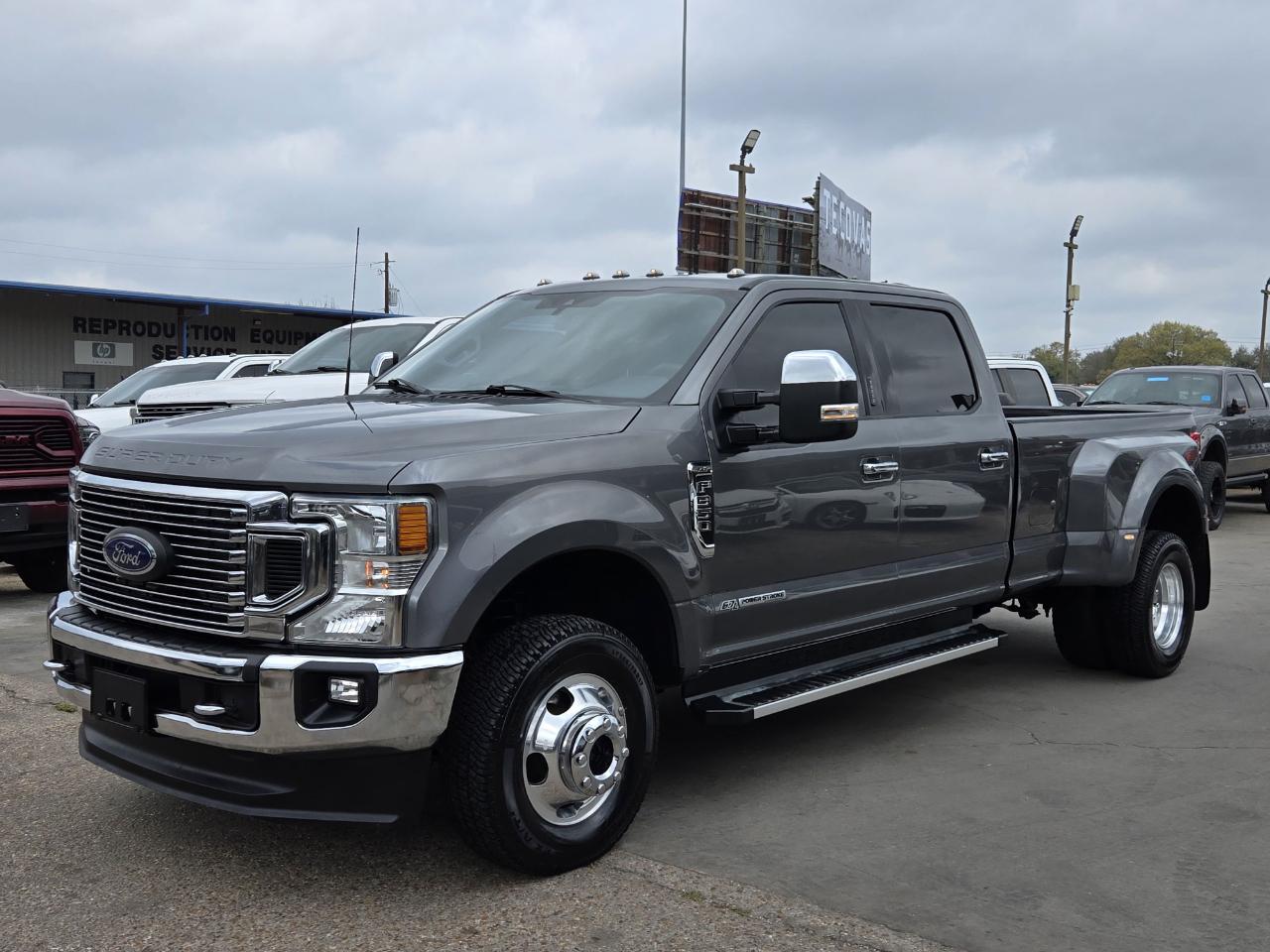 Ford Super Duty F-350 DRW  2022