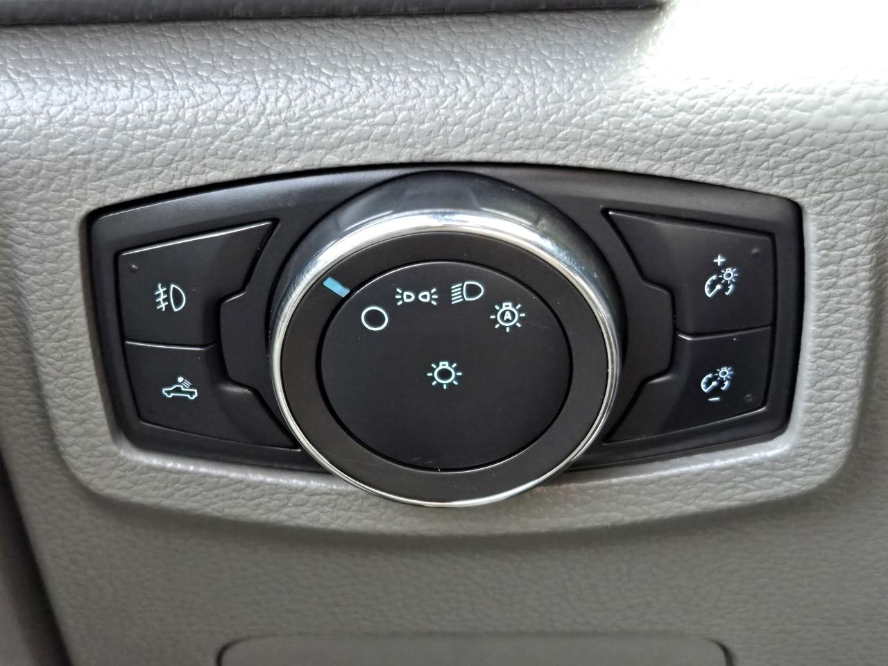 Ford Super Duty F-350 DRW  2022