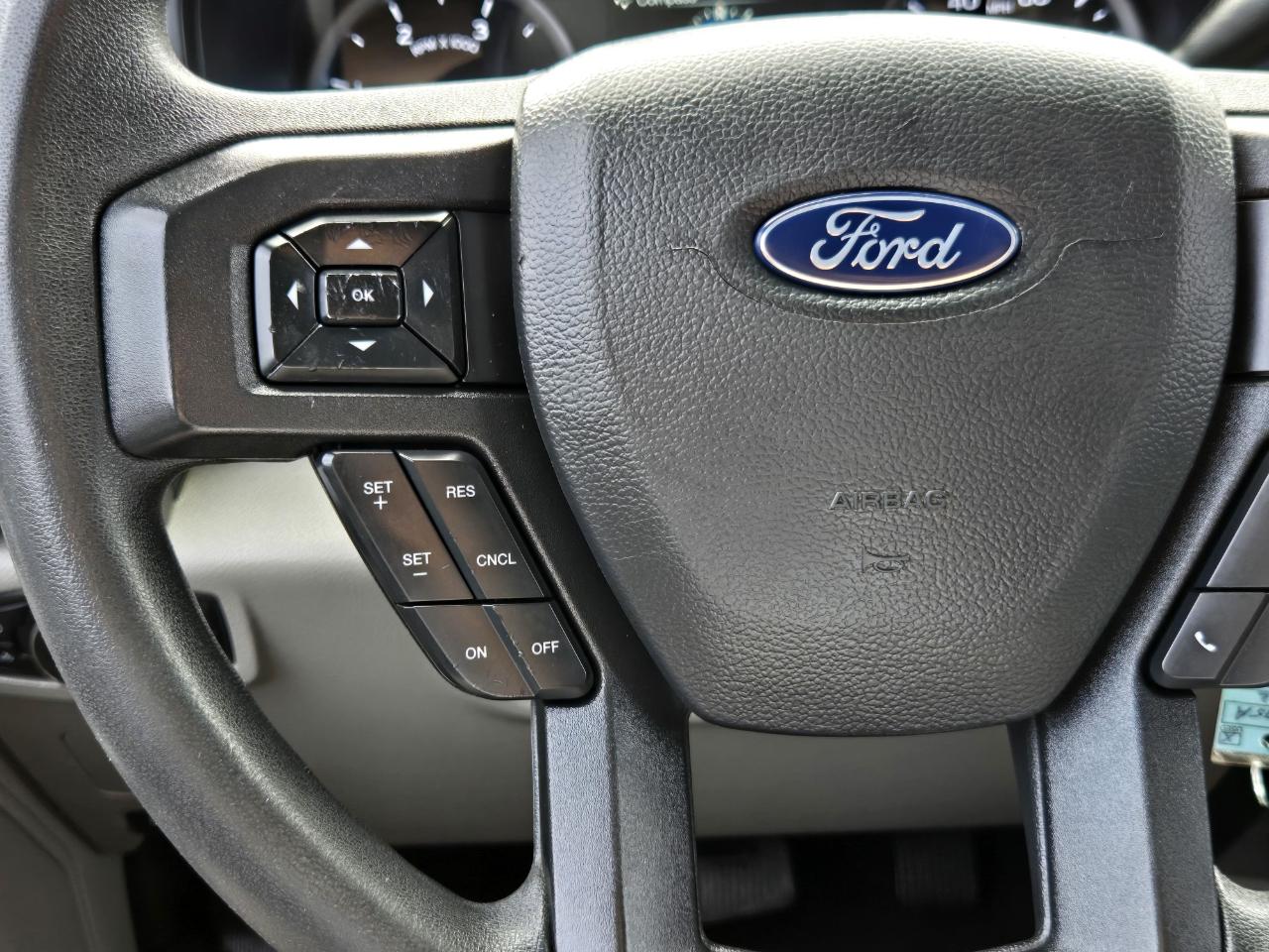 Ford Super Duty F-350 DRW  2022